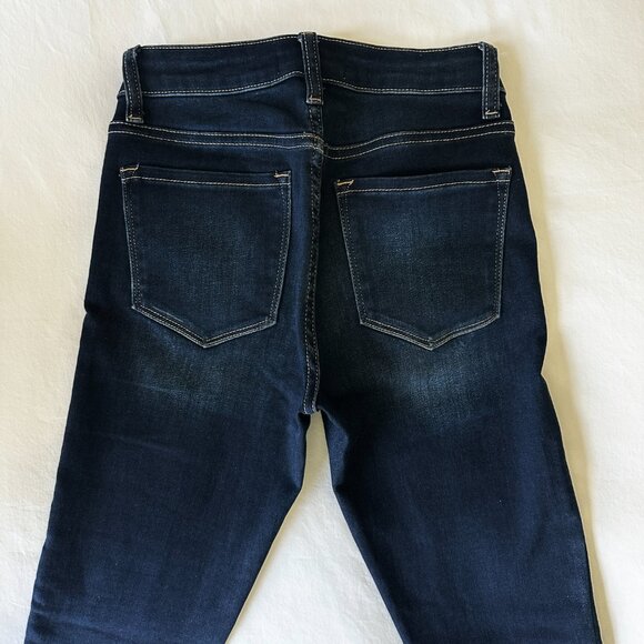 VERVET Slim Jeans - Picture 3 of 10